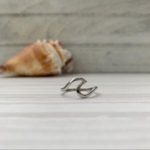 Wave Ring - Sterling Silver